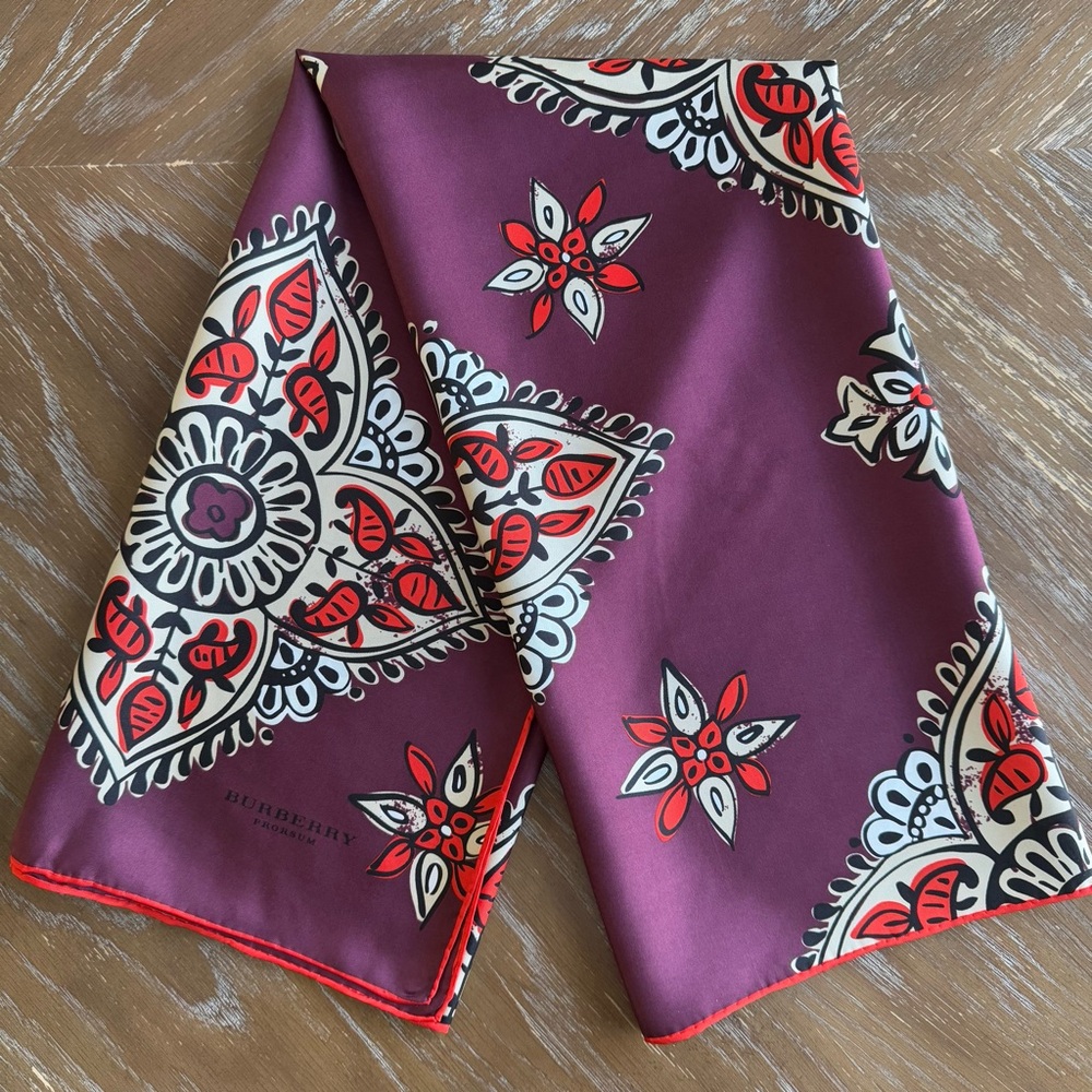 Authentic Burberry Scarf - Picture 10 of 12